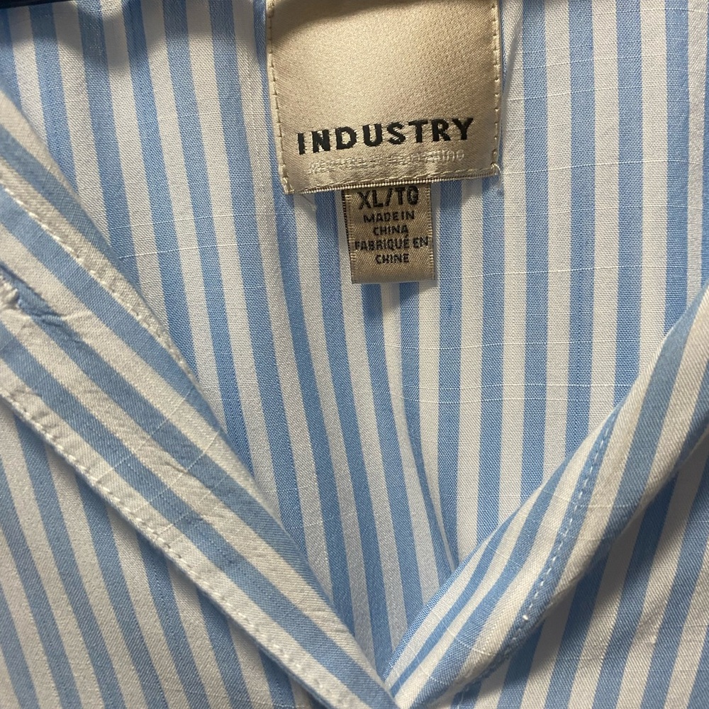 XL ladies button up cotton shirt very comfy and loose, open to best offers.